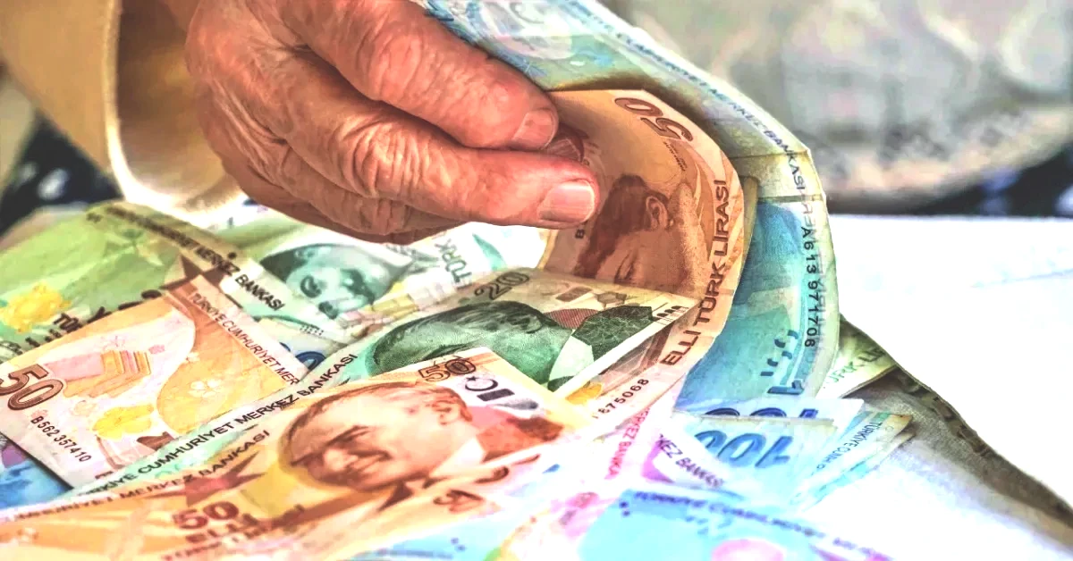 2027'de Mesleğine Göre Maaşın Ne Kadar Olacak? Memur ve Emekli Ücretleri Açıklandı!