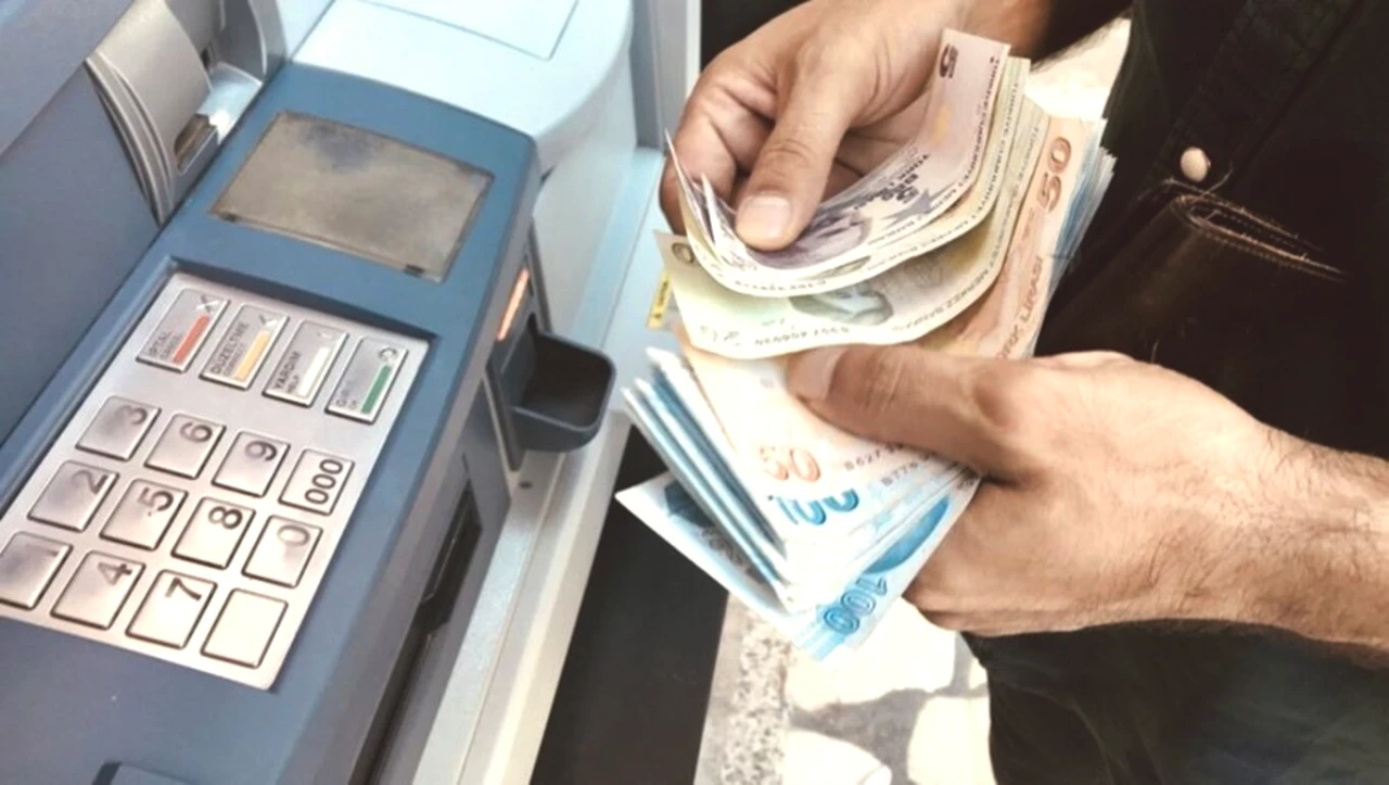 Emekliye 30.000 TL Promosyon Müjdesi! Yapı Kredi Kampanyasında Son Günler: Hangi Maaşa Ne Kadar Ödeniyor?