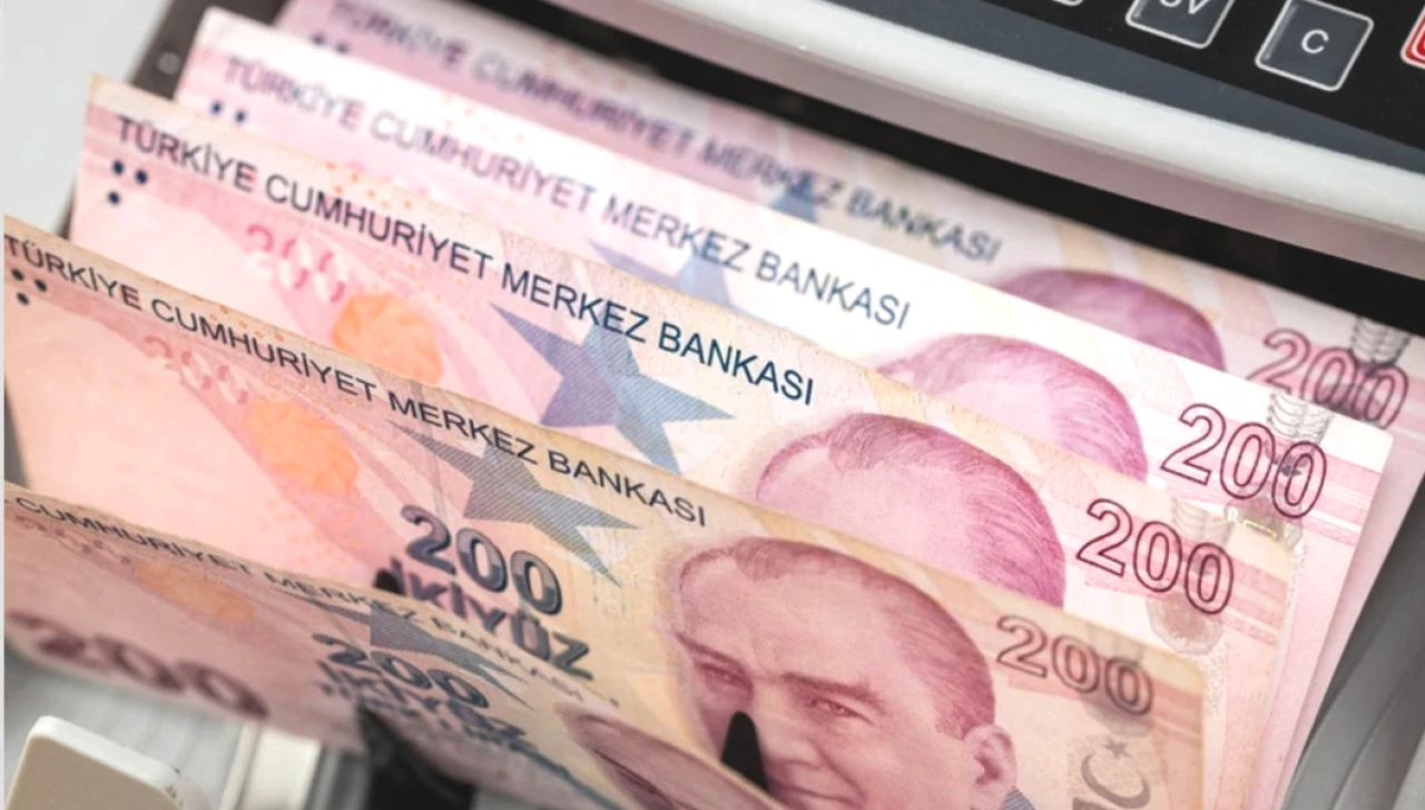 1999 Öncesi Girişlilere Yaşsız Emeklilik Tablosu! Hangi Yıl Girişli Kaç Günle Emekli Olur? İşte 5000-5975 Gün Hesabı