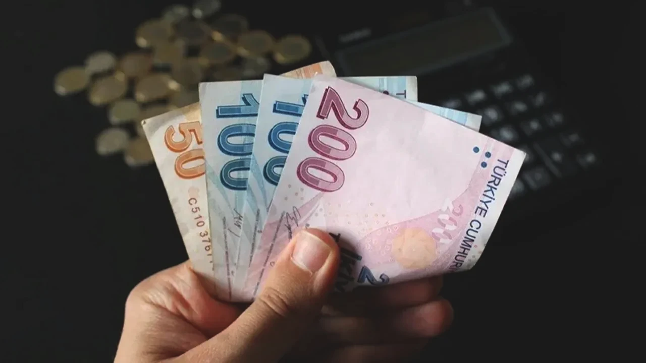 Garanti BBVA'dan Emekliye 25.000 TL'ye Varan Promosyon ve Ödül! 15 Bin Nakit, 10 Bin Bonus: Kampanyada Son Günler