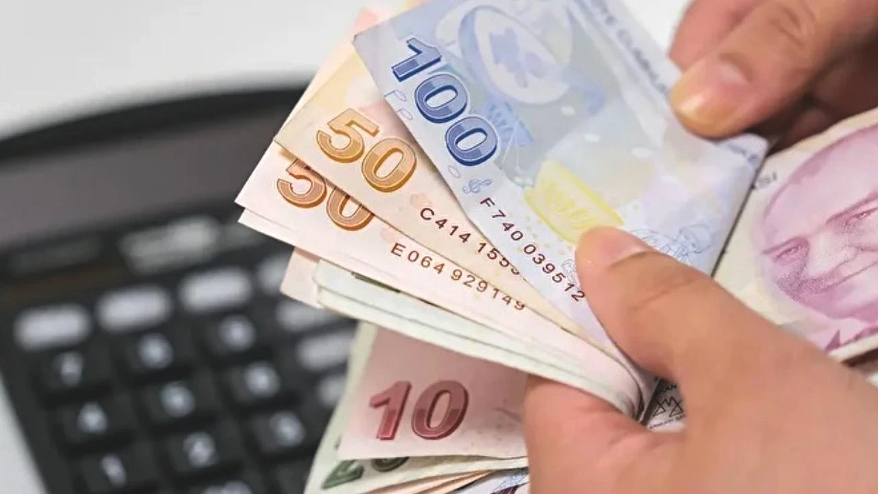 Bağ-Kur Emeklilerinde Eylül Maaşı İçin Son Gün Yarın! Tahsis Numarası 2 ve 0 Olanlar Pazartesi Alacak: İşte SSK ve Bağ-Kur Ödeme Takvimi