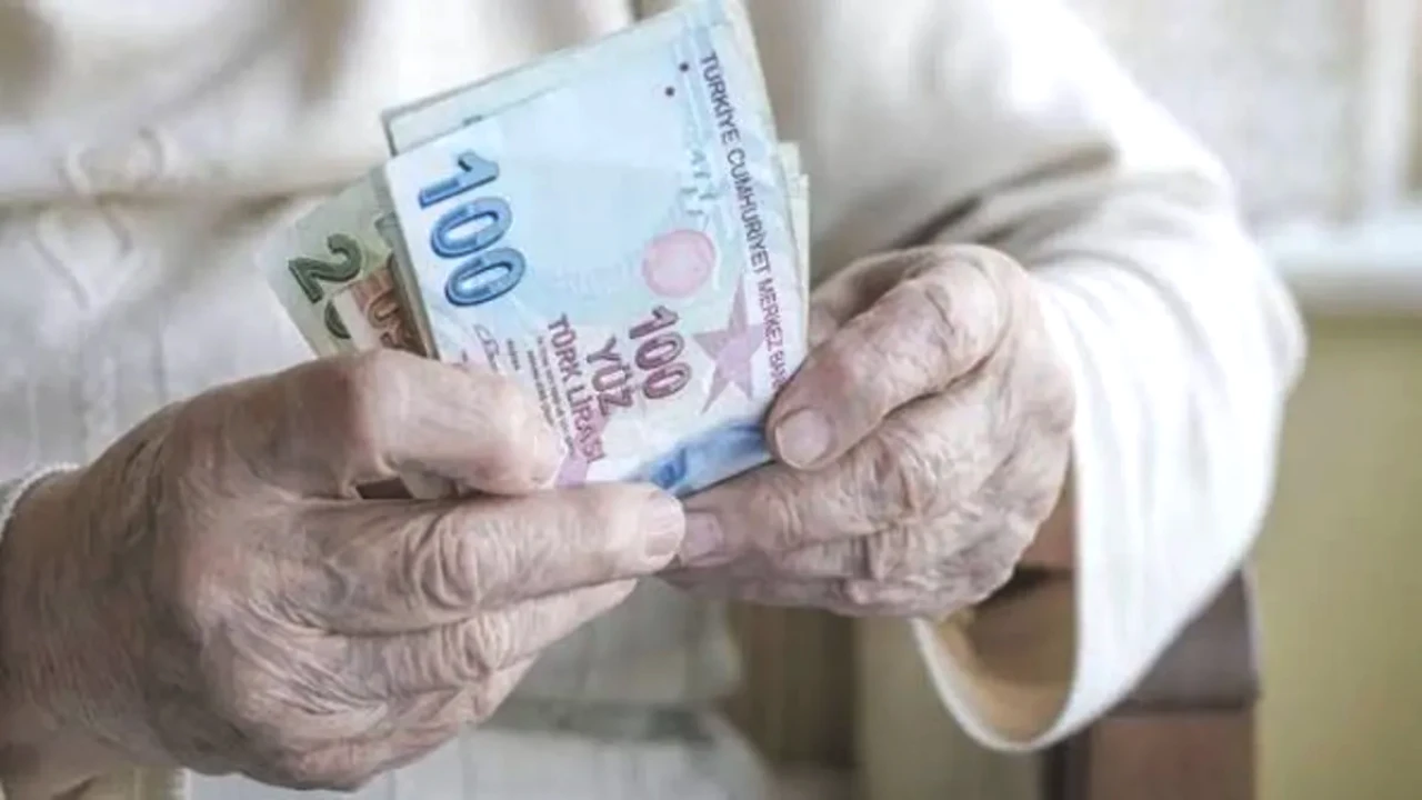 Garanti'den Emekliye 25 Bin TL Promosyon! 15 Bin TL'si Şartsız Nakit