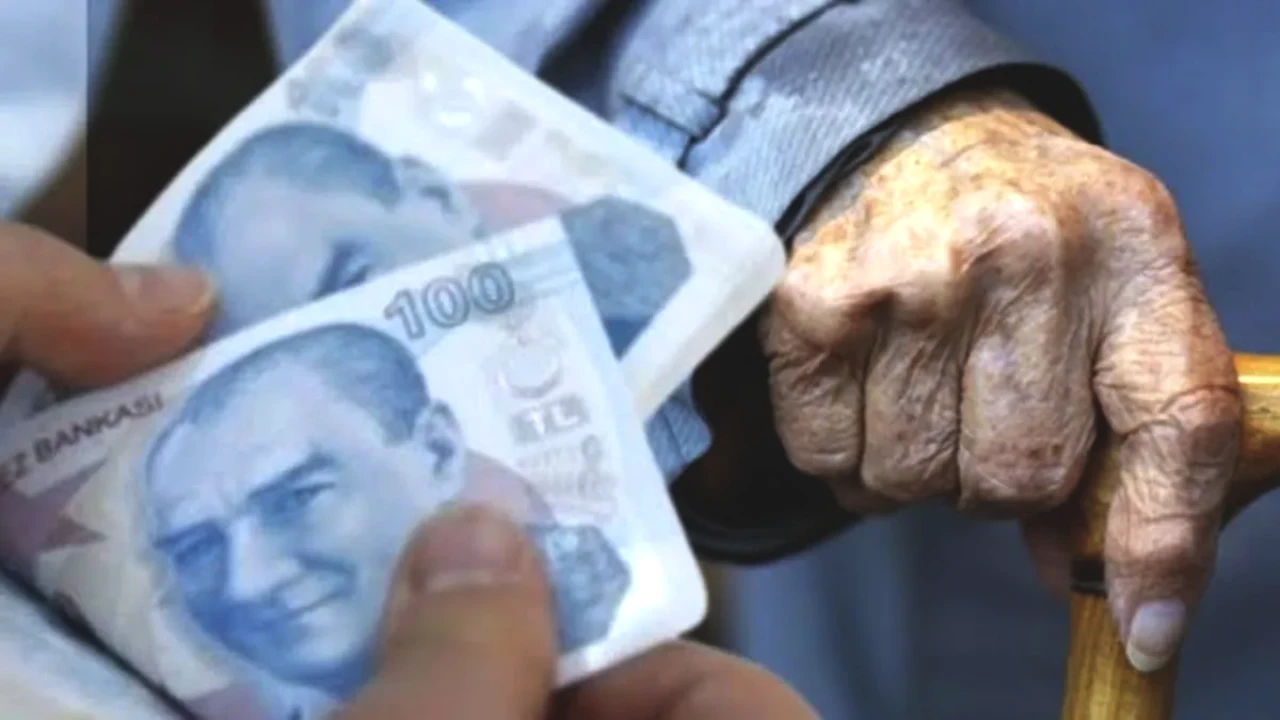 Emekli Zammında Büyük Gün! Saat 10.00'da Açıklanıyor, İşte 5 Senaryo