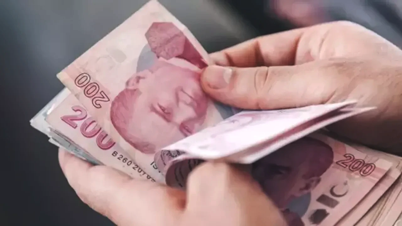 Memura Yılda 2 Kez Asgari Ücret Kadar İkramiye! Teklif Komisyonda